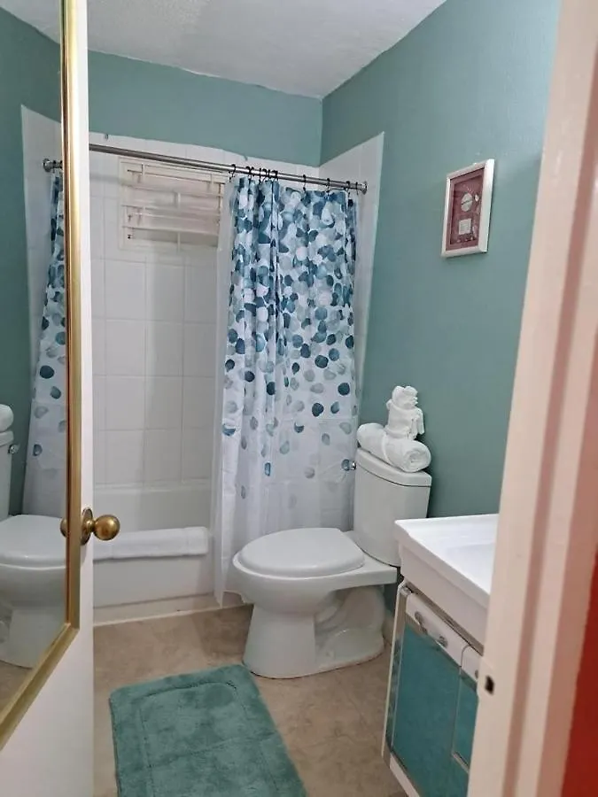 Kozy Kingston Condo At Merrivale Apartments 0*,  Jamaica